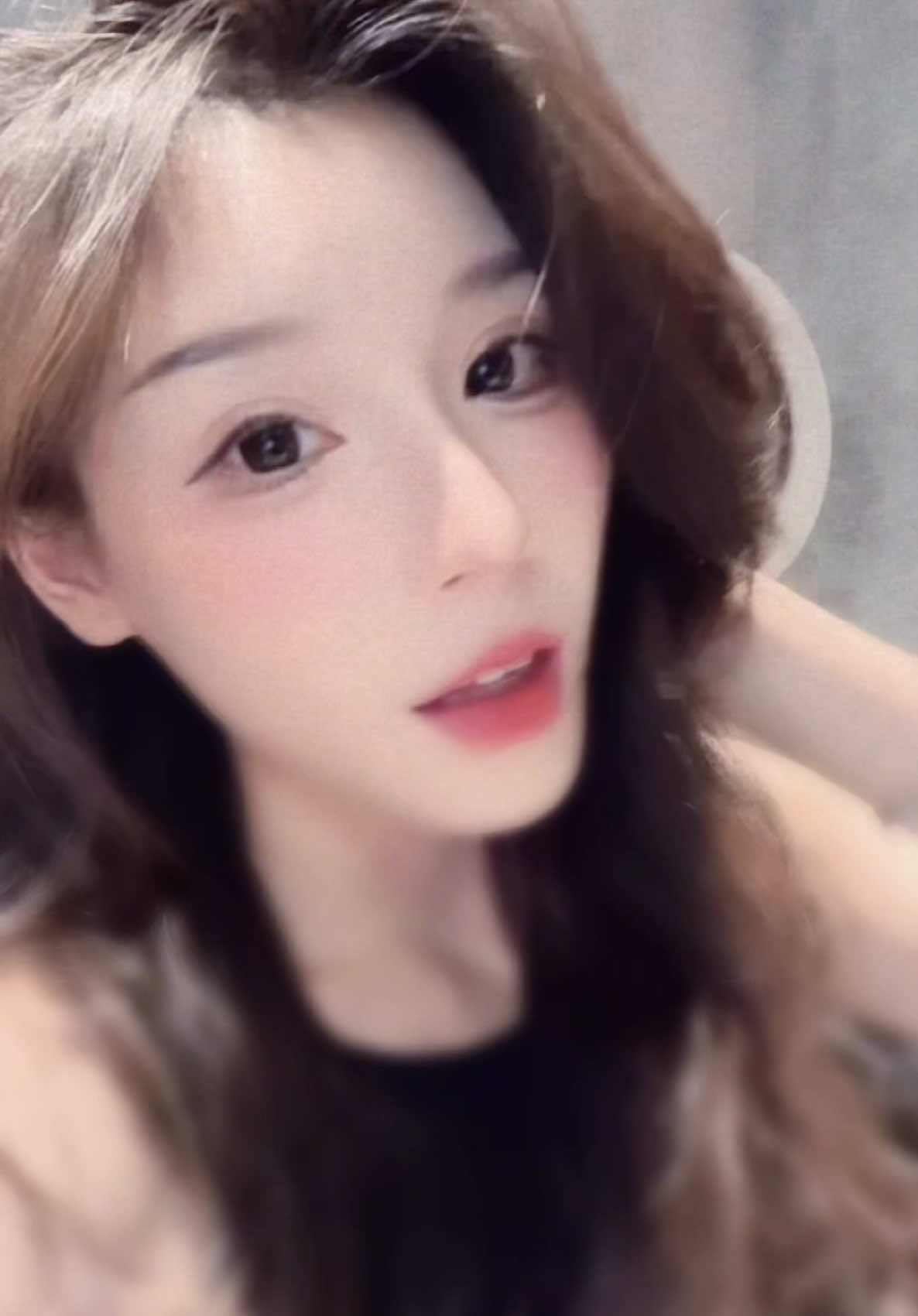 A post by @0207celine on TikTok caption: 我好想你 
