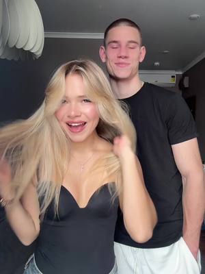 A post by @paramonova_as on TikTok caption: Вы не думайте, мы 3 минуты назад поссорились😂