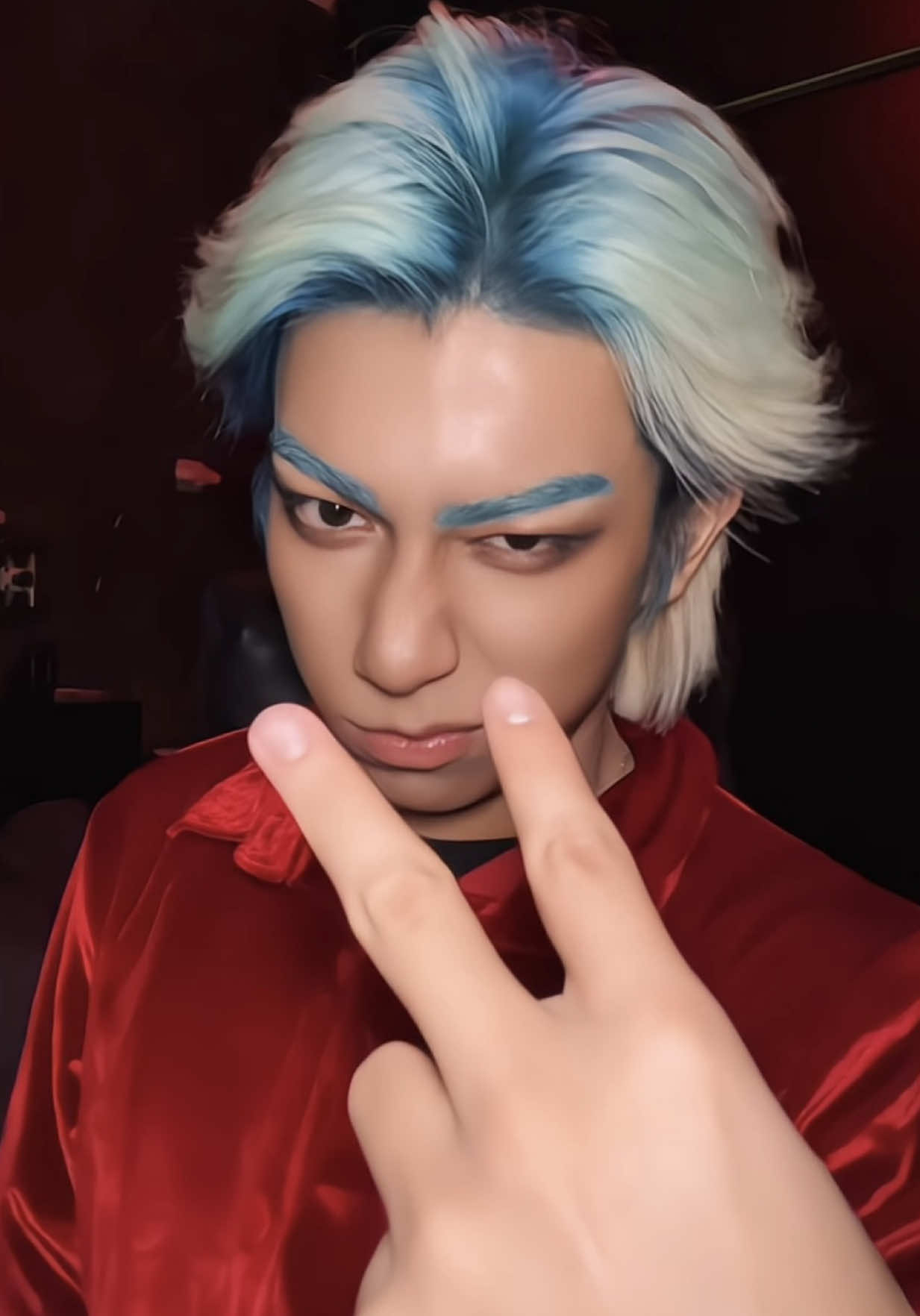 A post by @bertrandtio.18 on TikTok caption: begini kan? 🤟🏻