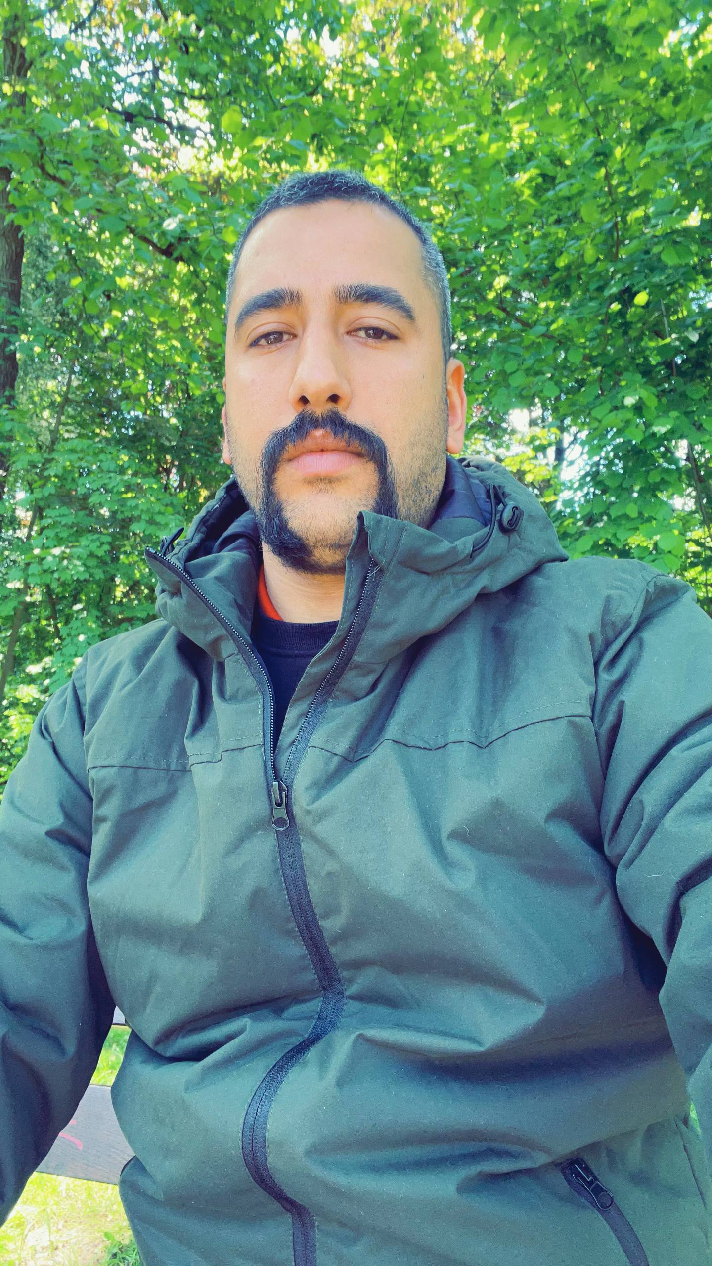 A post by @hussainmuwafaq91 on TikTok caption: #المانيا🇩🇪 #العراق_السعوديه_الاردن_الخليج #العراق #الشعب_الصيني_ماله_حل😂😂 #البصره #بعشيقه🦚بحزاني #الناصريه #بغداد_العراق #قطر🇶🇦 #تركيا🇹🇷اسطنبول #كندا🇨🇦 #كردستان🇹🇯_دهوك_زاخو_اربيل🇹🇯 #السعوديه🇸🇦 #امريكا #استراليا🇦🇺 #بلجيكا🇧🇪_بروكسيل_المانيا_فرنسا_هولندا #ابوشاهين #الحله_بغداد_ناصريه_بصره_احبكم #الموصل #النجف_الاشرف 