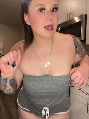 A post by @bigparisrose on TikTok caption: #fypシ 