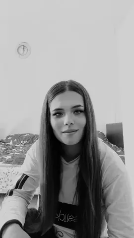 A post by @valeriaelisabeta22 on TikTok