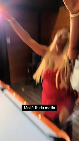 A post by @ on TikTok caption: Surtout ne pas oublier ses objectifs 😂 #maquilleusequebec 