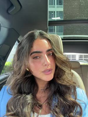 A post by @isalavenezolanaa on TikTok caption: ahí ahí 