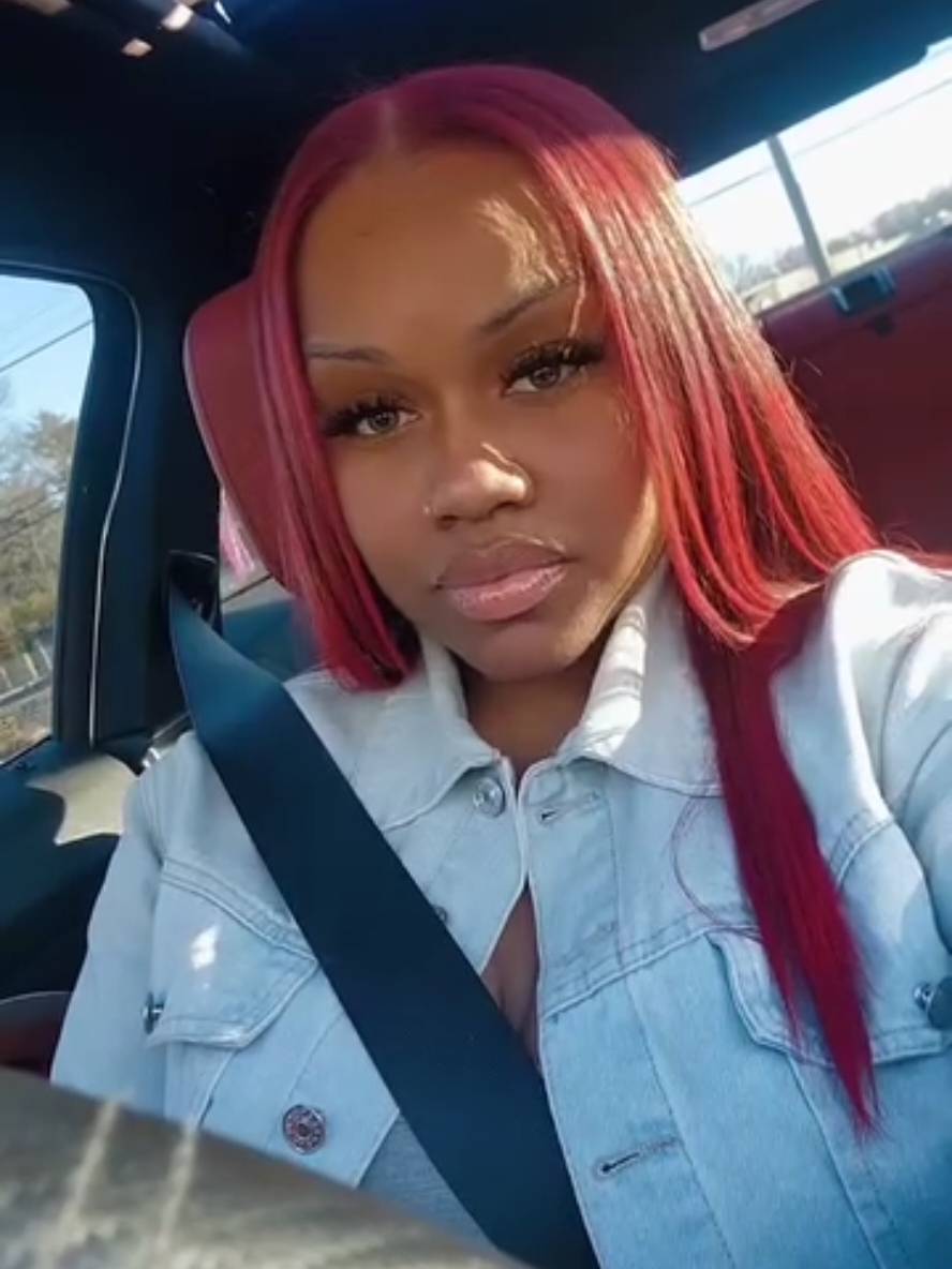 A post by @_iamnewnew_ on TikTok caption: What yall look like fr 💕✨️ #comment #fyp #trend #fypシ 