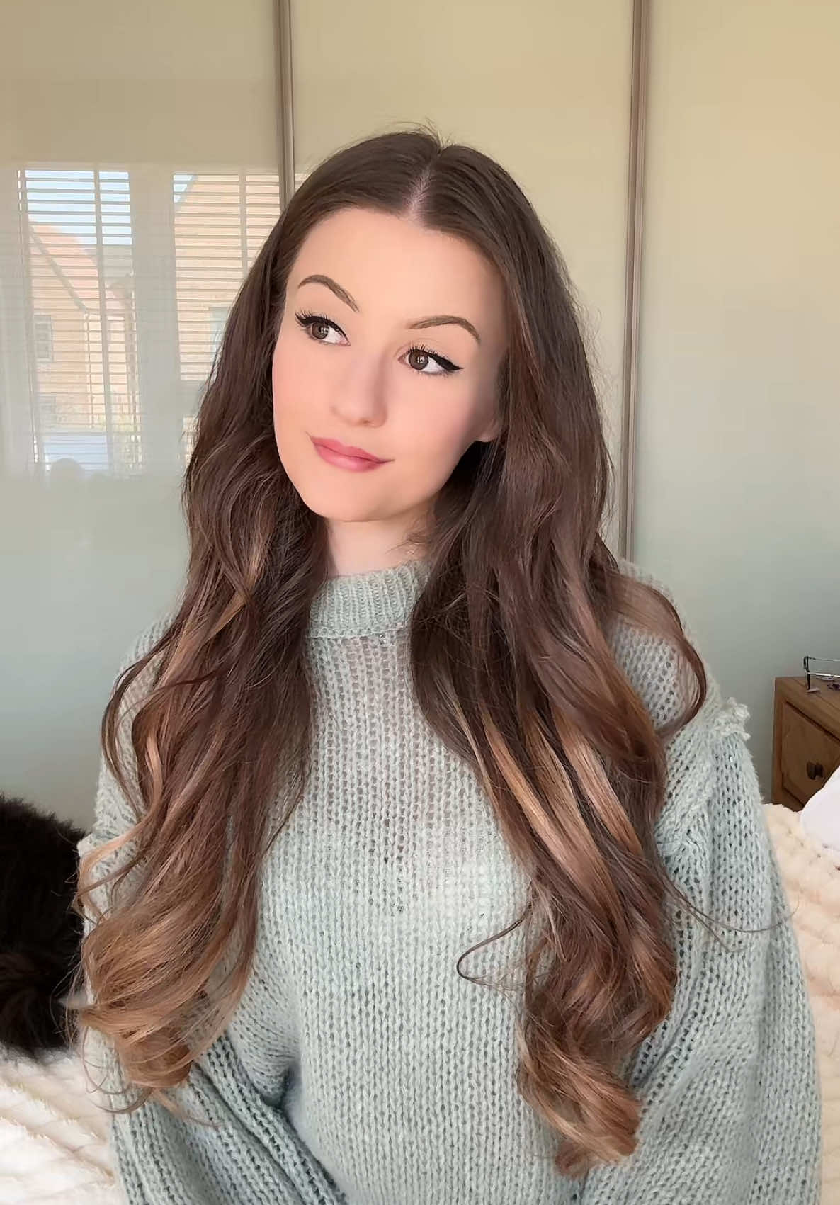 A post by @hollyh on TikTok caption: how to date in 2025 tutorial 💁🏼‍♀️