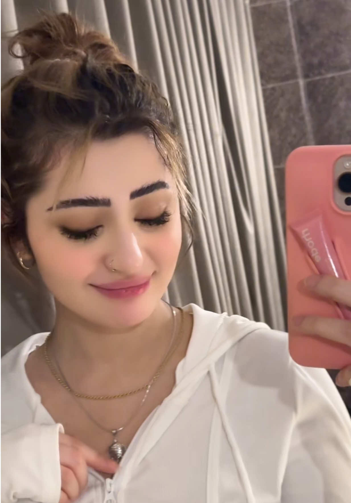A post by @mishalnxn on TikTok caption: Hehe #foryou 