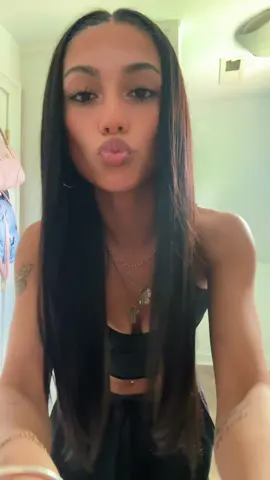 A post by @ on TikTok caption: A dancer ¿