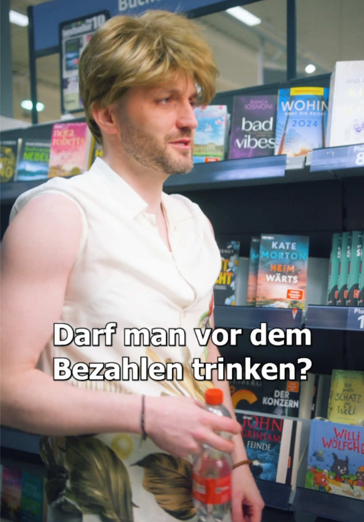 A post by @herranwalt on TikTok caption: Darf man vor dem Bezahlen trinken? Hol dir das Buch in jeder Kaufland-Filiale! #kaufland #kauflanddeutschland #nachrichten 