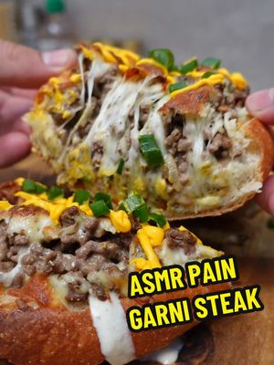 A post by @seizemay on TikTok caption: Pain Surprise Steak Cheddar ASMR 🔊🤤 #asmr #asmrfood #foodasmr #recette #recetteasmr #asmrrecette 
