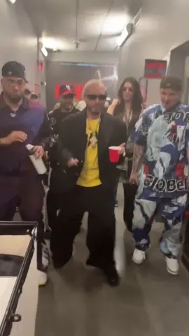 A post by @jbalvin on TikTok caption: KLK manito !! YA DISPONIBLE 🇩🇴🇨🇴 #NewMusic 