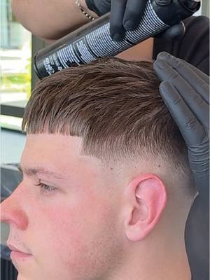 A post by @ali.friseurr on TikTok caption: #tutorial #hair #cut 
