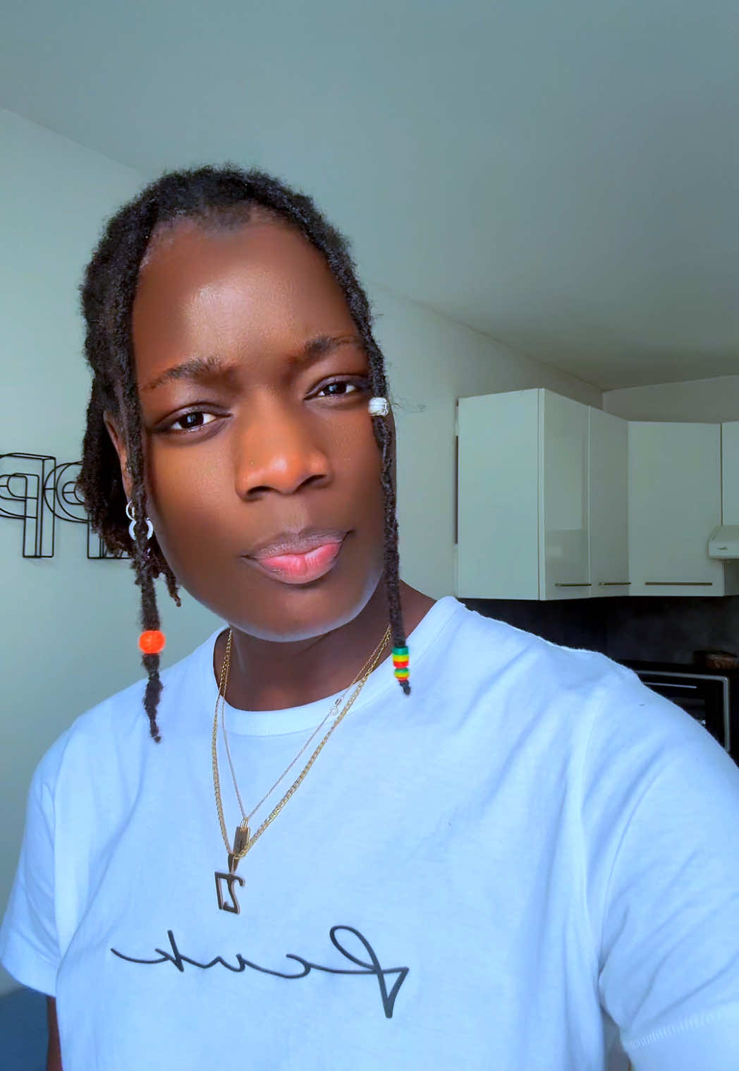 A post by @fatou_fajames27 on TikTok caption: #senegalaise_tik_tok #miaguisse #wallyseckofficiel #wally #senegalaise_tik_tok🇸🇳pourtoichallenge #senegal #sen #dakarbuzz #pourtoi 