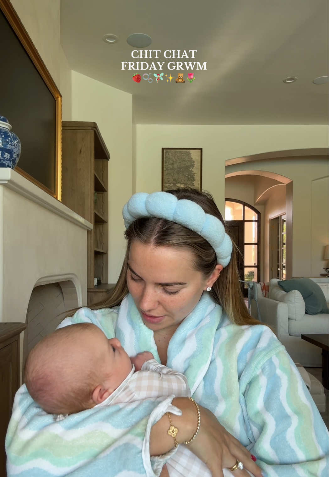 A post by @emiliekiser on TikTok caption: HAPPY FRIDAYYYYYY😍 #dayinmylife #lifestyle #trending #viral #momsoftiktok #fyp #grwm #getreadywithme #chitchat #chitchatgrwm #grwmandyap #momoftwo #newborn #postpartum #postpartumjourney #morningroutine #selfcare 