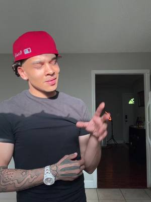 A post by @curvejso on TikTok caption: ™️