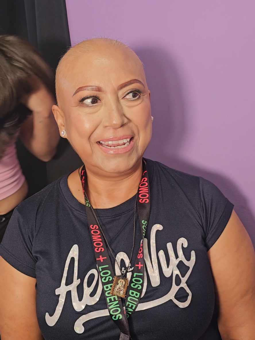 A post by @coloresperanzamty on TikTok caption: les dimos un bonito Regalo del día de las Madres a estás Reynas luchadoras contra el cancer. #pelucas #sallybeauty #cancer #ayuda #somosmaslosbuenos💪🏻 #parati #dar 