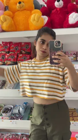 A post by @lakshanisandunika9 on TikTok caption: ඔබ එන්න රැජිනක් ලෙසින් ❤️❤️❤️ #srilankatiktok #foryou #trending #fyp #trendingtiktok #slkorea 