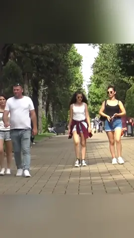 A post by @funnyfun0755 on TikTok caption: #prank#funny#funnyvideo#fyp 