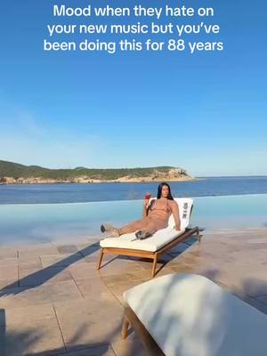A post by @sevdaliza on TikTok caption: 🐸