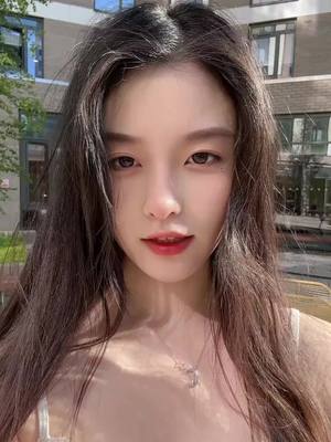 A post by @happy8smile on TikTok caption: 1미터가 얼마나 길어 #연애기술