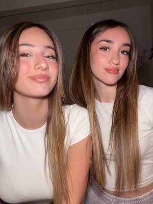 A post by @violasilvii on TikTok caption: come ai vecchi tempi, chi c’è dall’inizio si ricorderà  💛👯‍♀️ @Giulia Silvi 
