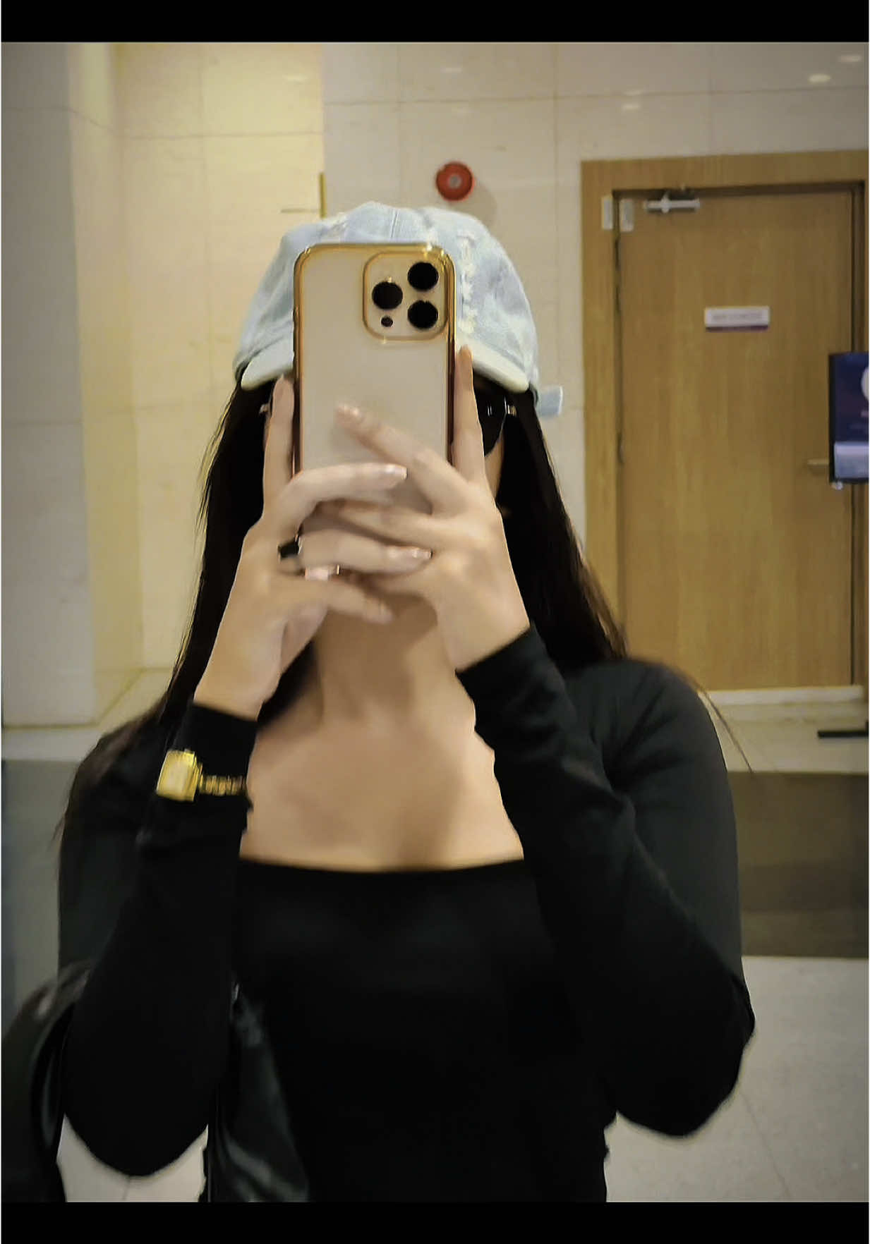 A post by @arohi_mim on TikTok caption: #arohimim #trend #foryoupage 