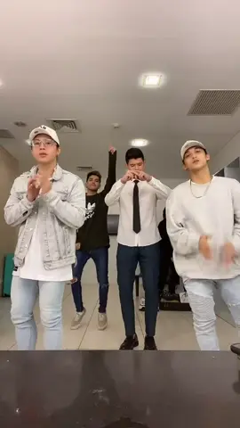 A post by @rayvercruz on TikTok caption: 2020 vibes! 😂🙌🏻
