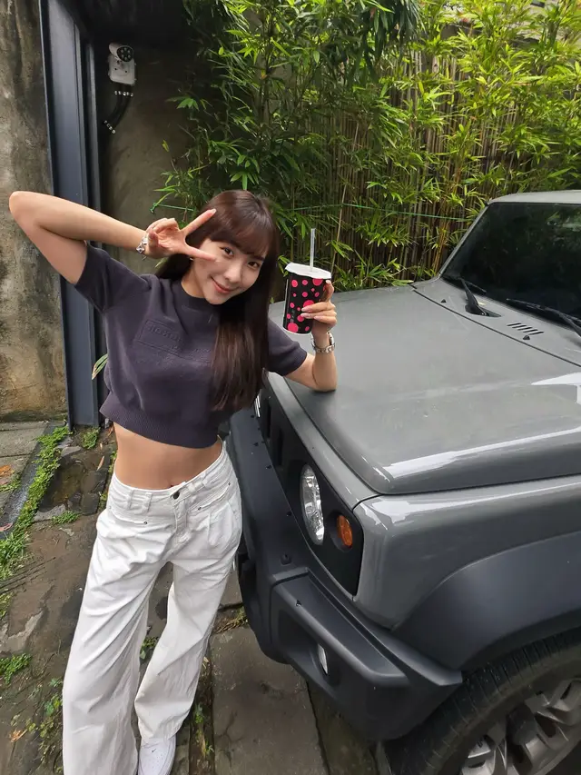 A post by @lu416lu416 on TikTok caption: Ya今年還不用過母親節 #闆闆日常 