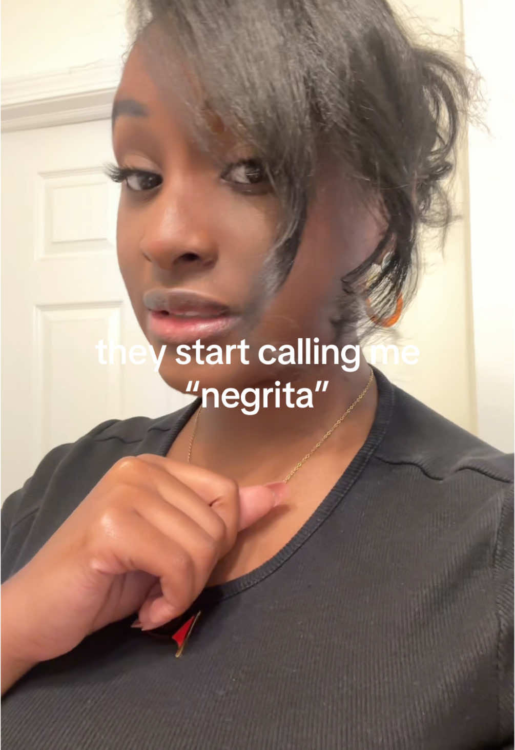 A post by @blackgirlpolyglot on TikTok caption: xq ahora te veo afuera, let’s just keep it at morena 🙄 I could do a whole video on this one bro  #spanishlearning #fyp #negrita 