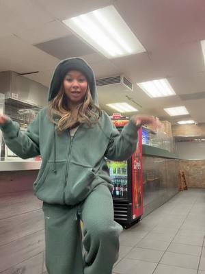 A post by @jordanchiles on TikTok caption: pizza parlor….🧚