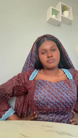 A post by @mimibreezy on TikTok caption: 🤣🤣🤣#tiktoksoninkara🇲🇱🇲🇷🇬🇲🇸🇳🇮🇪🇬🇳 #tiktoksenegal🇸🇳 #cejour #soninkara🇸🇳🇲🇱🇲🇷🇬🇲🇬🇳 