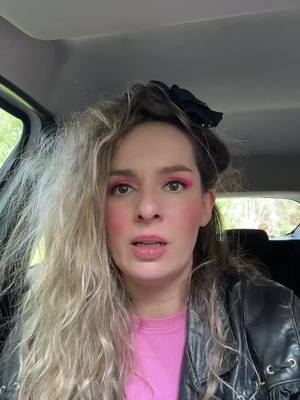 A post by @aureltattoo.officiel on TikTok caption: Qu’est-ce que c’est que cette chose ?🤣🤣