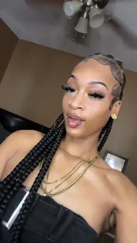 A post by @niyaasadaii_ on TikTok caption: #fypシ 