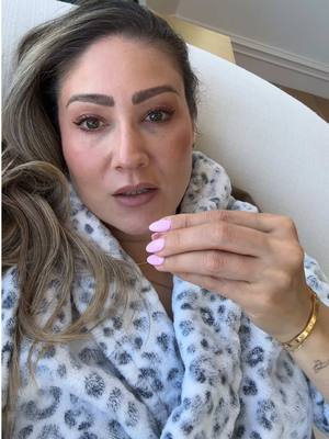 A post by @evitapolizzi on TikTok caption: Randomness as I lay here in pain 😣 #viraltiktok #tiktok #fypシ #trending #chitchat #random 