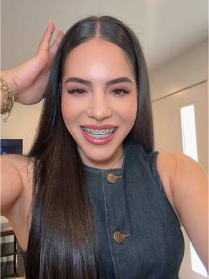 A post by @celes_ttee on TikTok caption: Para ir a tu casa 🏠 @Hebillas Personalizadas #celeste #mexico #baile #corridos #huapango #windsor 