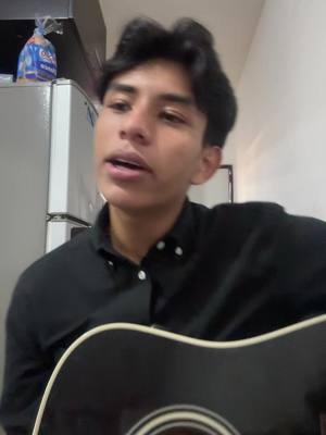 A post by @uriel_vrr on TikTok caption: Feliz día de las madres🫶🏻❤️ #paratiiiiiiiiiiiiiiiiiiiiiiiiiiiiiii #foryoupage❤️❤️ #fyp #viralvideos #VoiceEffects #diadelasmadres 