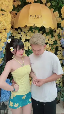 A post by @lim.kimseng on TikTok caption: ផ្កាអើយ❤️