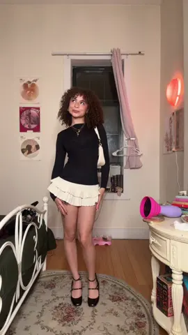 A post by @brinx212 on TikTok caption: #fitcheck!!! ⭐️