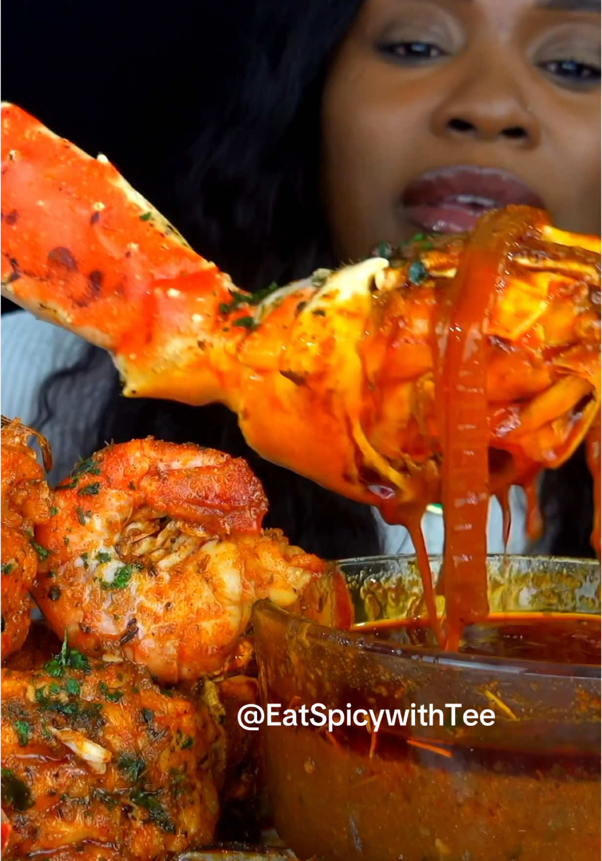 A post by @eatspicywithtee on TikTok caption: Seafood Mukbang ASMR Seafood Boil #mukbang #asmr #seafoodboil #seafood #mukbangeatingshow #asmreating #asmrfood #asmrsounds #eatspicywithtee 