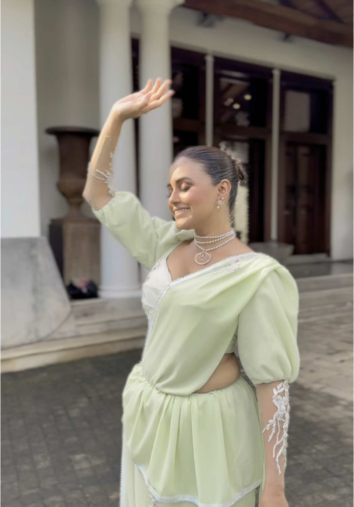 A post by @dinakshie_saranga on TikTok caption: G O O D  M O R N I N G 💕  #HappyMothersDay #skintoneiscinnamon #newtrend #saree #srilanka #viral #fyp #foryoupage 