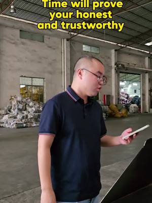 A post by @rossboss1985 on TikTok caption: I often tell my assistants that they should treat clients with care. For example, when promoting our second-hand children's shoes, you need to share with all those who follow you the standard methods for selecting high-quality second-hand children's shoes. Even if they don't place an order with you now, time will prove your professionalism and the essence of being honest and trustworthy.