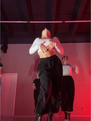 A post by @hey__moto on TikTok caption: #dance #highheels 