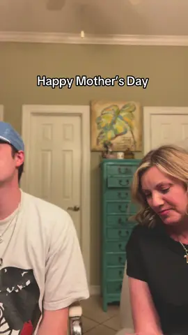 A post by @dylangwilliams15 on TikTok caption: HAPY MOTHER’S DAY ❤️ go tell your mama you love her #mothersday #happymothersday #boyziimen #mama 