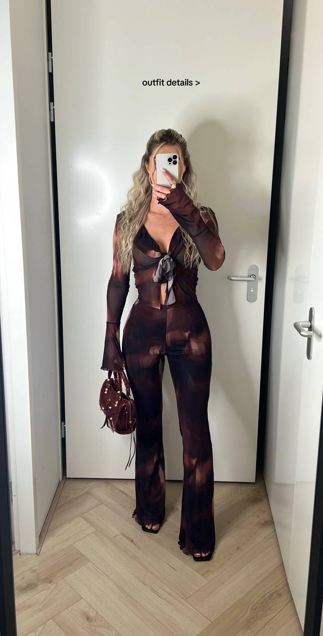 A post by @lisa.pieterse on TikTok caption: ootn 🤎 #whatlisawears #ootn #outfitdetails #outfitinspo 