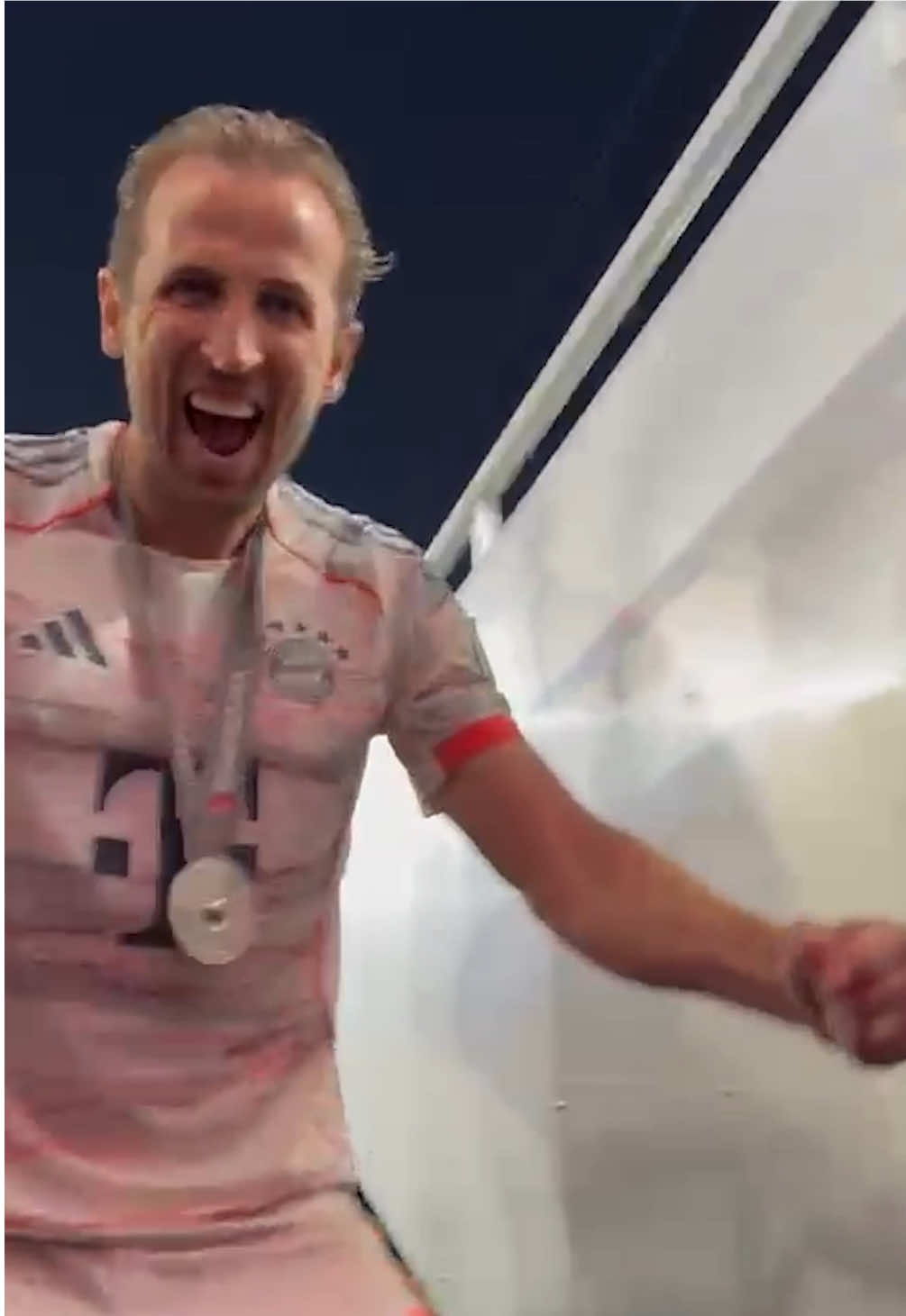 A post by @harrykane on TikTok caption: About last night 👀❤️🏆