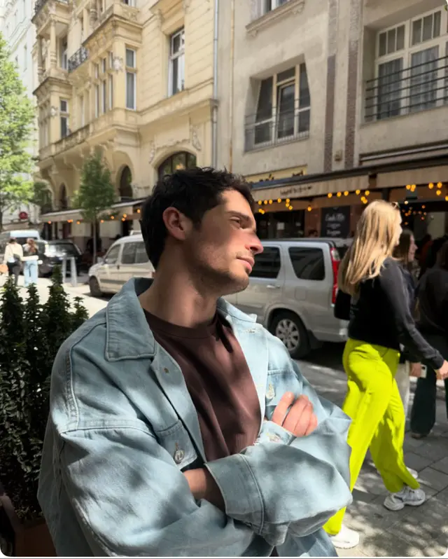 A post by @mathismolinie on TikTok caption: #fyp #slow 