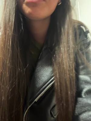 A post by @chiaaarita on TikTok caption: yo se que os encantan estos videos