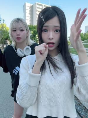 A post by @meku_yuuri on TikTok caption: 青空の下で湯切りチャレンジしてみた🍜#おすすめ #fyp #dance #japan #candytune @🌼𝒀𝑼𝑼𝑹𝑰🌼 @meku 