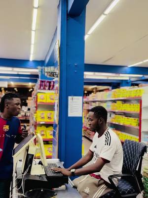 A post by @sounkalo.officiel1 on TikTok caption: #bamakotiktok #tiktokmali🇲🇱223 #humour #comedie #tiktokmali🇲🇱 