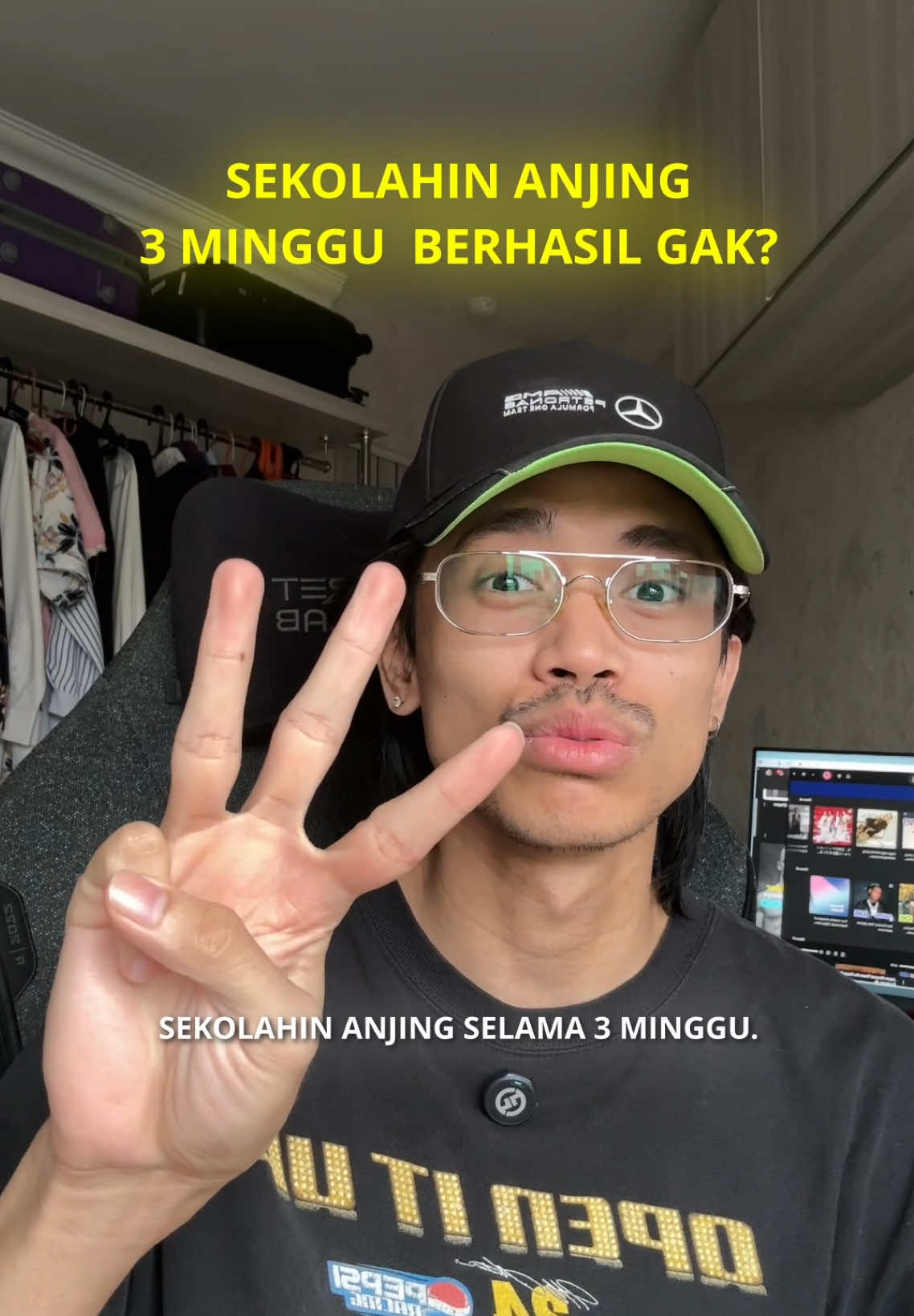 A post by @wiwelgeng on TikTok caption: upus masuk sekolah pas umur 4 bulan anyway guys, semakin gampang ngajarinnya kalau masih puppy🐾! thankyou @dbic_id ❤️
